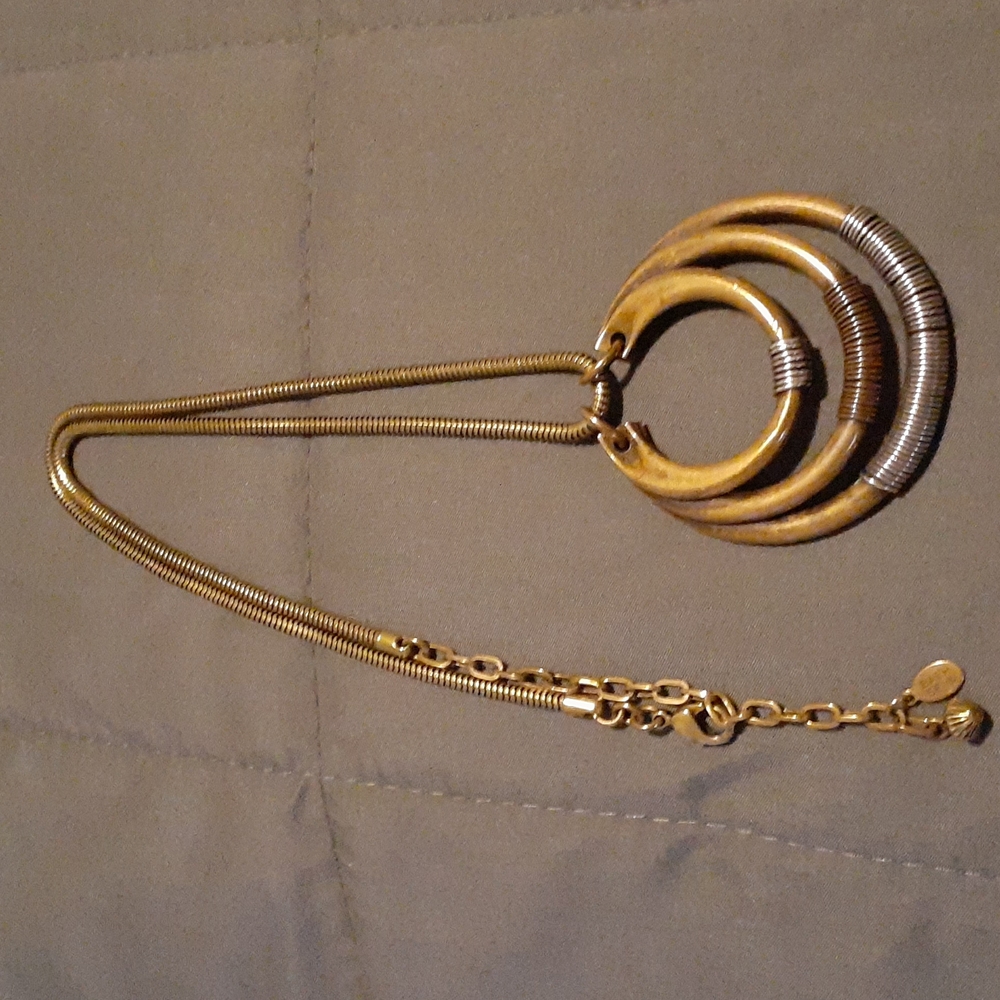 BEAR Cooper 3 Circle Necklace with adjustable chain up to 24". (L8 256 B1)